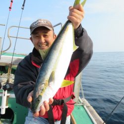 真祐丸 (しんゆうまる) 釣果