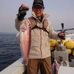 エンペラー 釣果