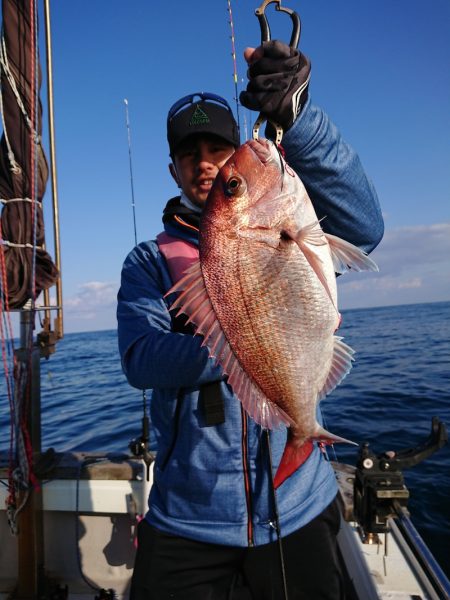 鷹王丸 釣果