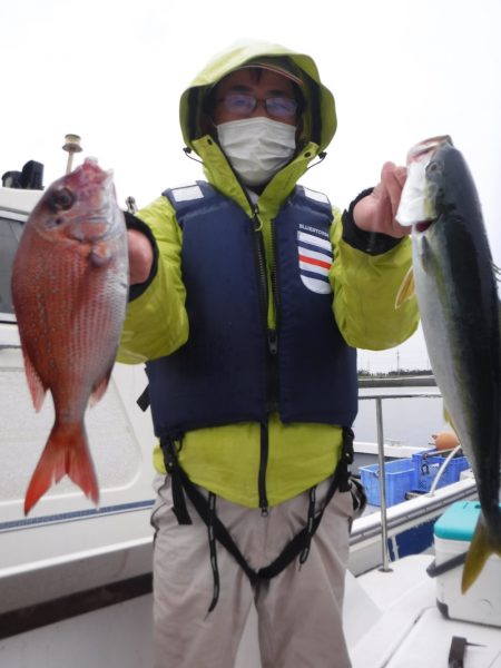 JDI Racing シールズマリンレジャー 釣果