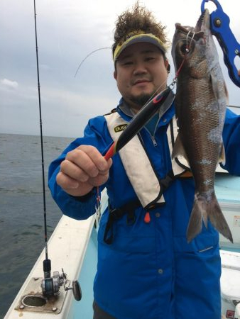 中深海 スロージギング釣り