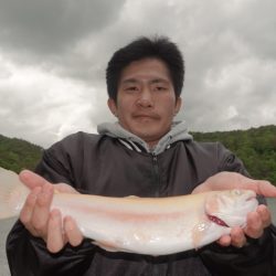 フィッシングレイクたかみや 釣果