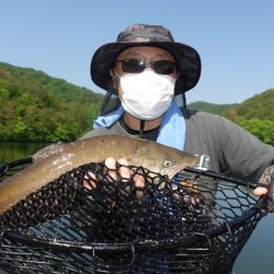 フィッシングレイクたかみや 釣果