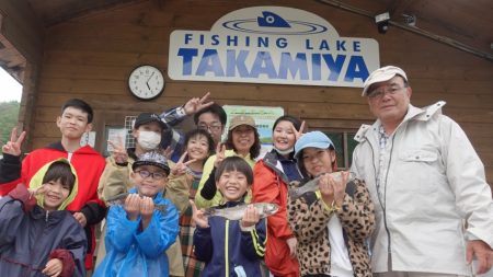 フィッシングレイクたかみや 釣果