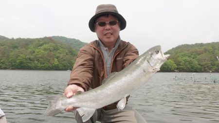 フィッシングレイクたかみや 釣果