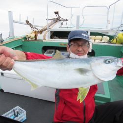 真祐丸 (しんゆうまる) 釣果