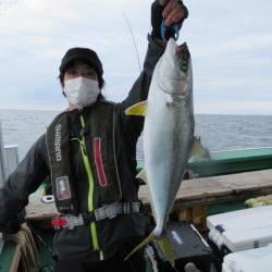 真祐丸 (しんゆうまる) 釣果