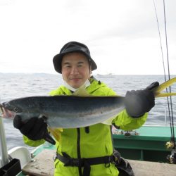 真祐丸 (しんゆうまる) 釣果