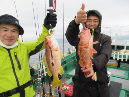 真祐丸 (しんゆうまる) 釣果