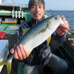 真祐丸 (しんゆうまる) 釣果