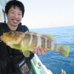 真祐丸 (しんゆうまる) 釣果