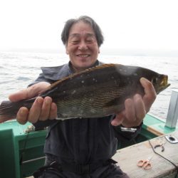 真祐丸 (しんゆうまる) 釣果