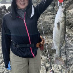 鴨川港よこ弁天島　泳がせで大物！　ヒラメとスズキ