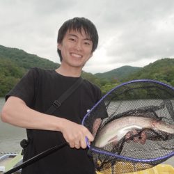 フィッシングレイクたかみや 釣果