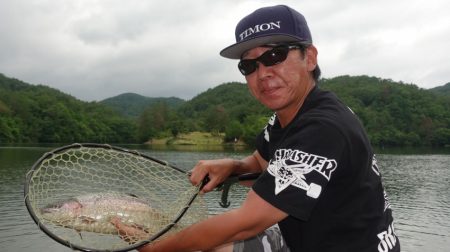 フィッシングレイクたかみや 釣果