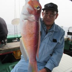 真祐丸 (しんゆうまる) 釣果