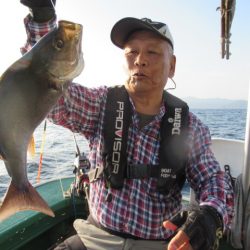 真祐丸 (しんゆうまる) 釣果