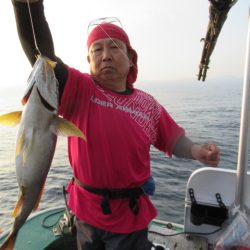 真祐丸 (しんゆうまる) 釣果