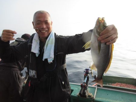 真祐丸 (しんゆうまる) 釣果