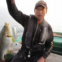 真祐丸 (しんゆうまる) 釣果