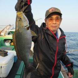 真祐丸 (しんゆうまる) 釣果