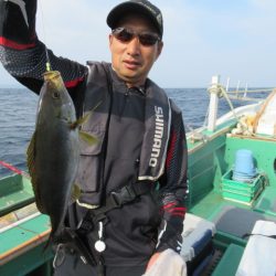 真祐丸 (しんゆうまる) 釣果