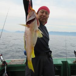 真祐丸 (しんゆうまる) 釣果