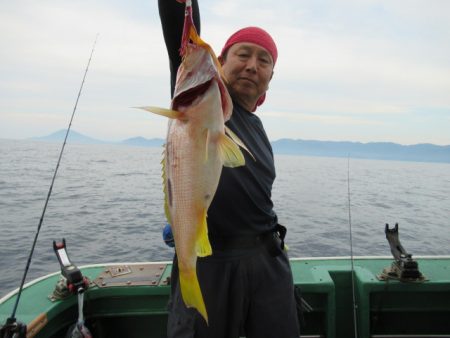 真祐丸 (しんゆうまる) 釣果