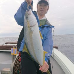 鷹王丸 釣果
