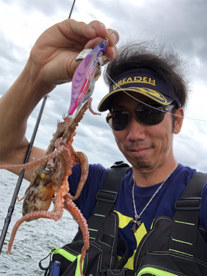 新島赤灯台で明石タコ釣り☆GUNNING-…