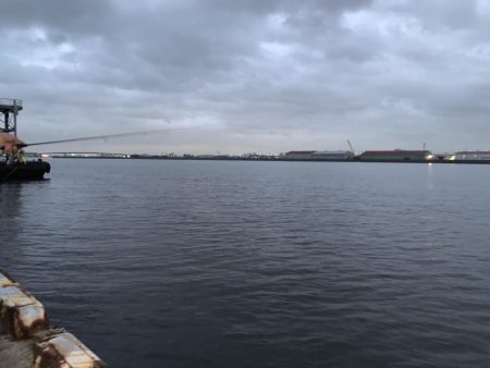 雨上がりのアジング