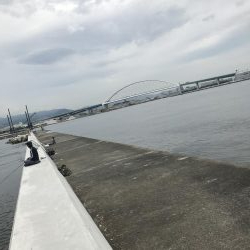 日の出から西宮ケーソンでショアジギ!