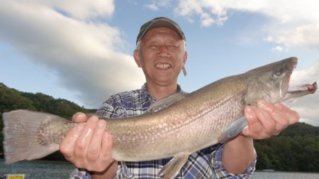 フィッシングレイクたかみや 釣果