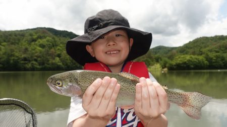 フィッシングレイクたかみや 釣果