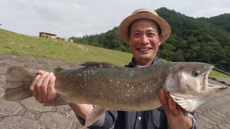 フィッシングレイクたかみや 釣果