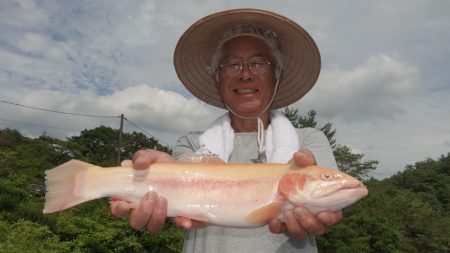 フィッシングレイクたかみや 釣果