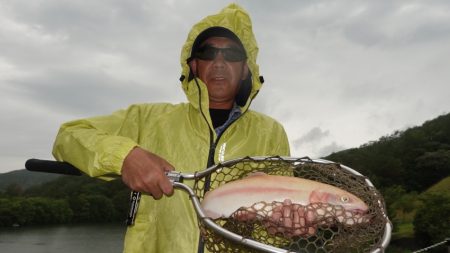 フィッシングレイクたかみや 釣果