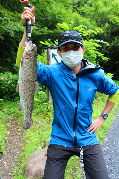 小菅トラウトガーデン 釣果