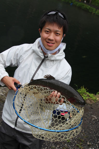 小菅トラウトガーデン 釣果