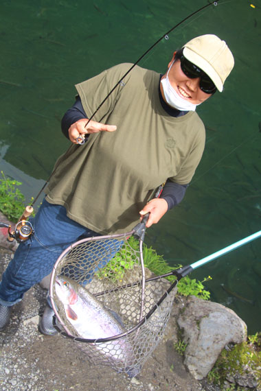 小菅トラウトガーデン 釣果