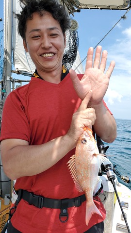 遊漁船 ニライカナイ 釣果