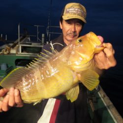 真祐丸 (しんゆうまる) 釣果