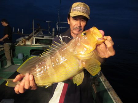 真祐丸 (しんゆうまる) 釣果