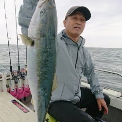 鷹王丸 釣果
