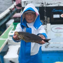 丸万釣船 釣果