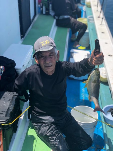 丸万釣船 釣果