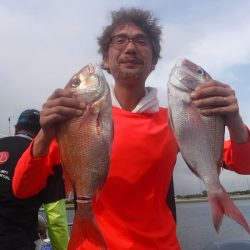 JDI Racing シールズマリンレジャー 釣果