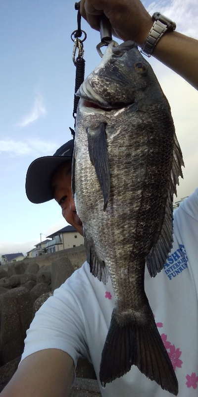 ショアジギ100均40gジグで。。。