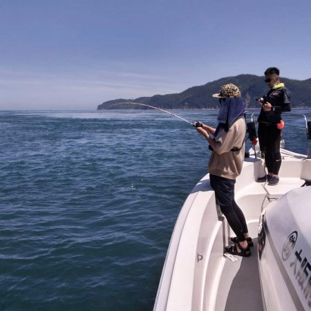 遊漁船SOUTH8/19釣果