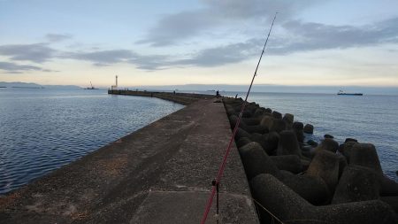 高砂港でキス狙い